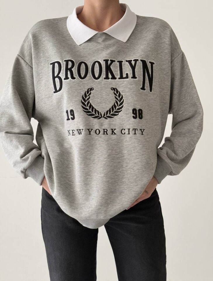 Nakışlı Bebe Yaka Sweatshirt Gri