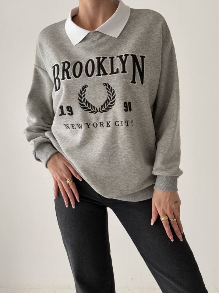 Nakışlı Bebe Yaka Sweatshirt Gri