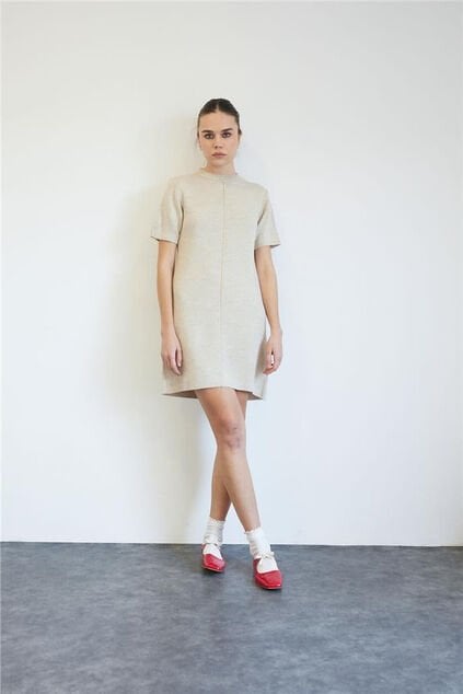 DİKİŞ DETAYLI TRİKO ELBİSE