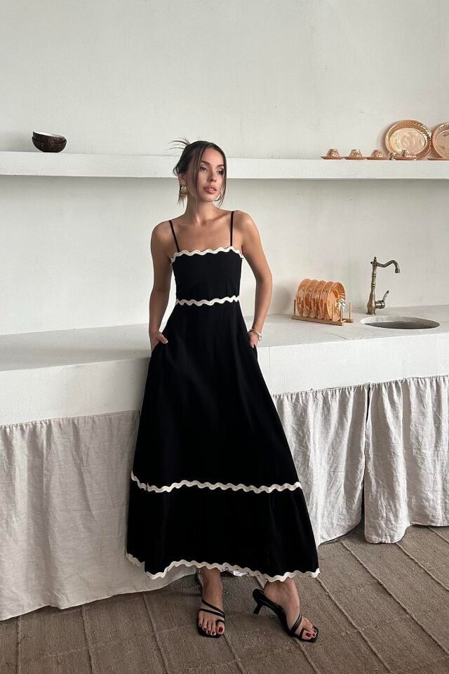 Siyah Çizgili Detaylı Keten Elbise