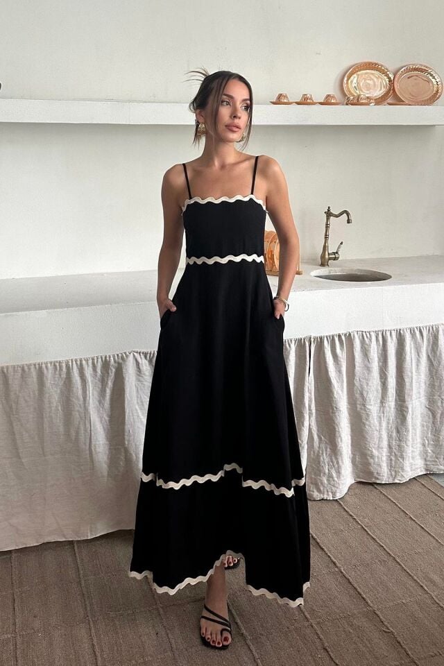 Siyah Çizgili Detaylı Keten Elbise